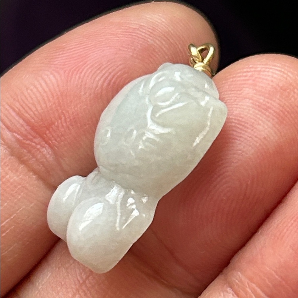 🖤Carved Jade Kitty pendant - Picture 6 of 12